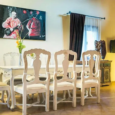 Villa Galinios *